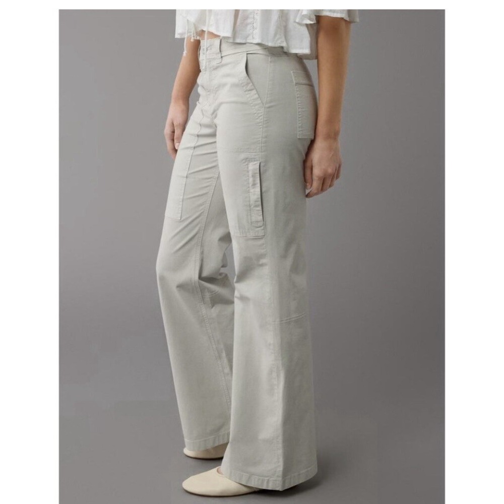 NWT 8 29 American Eagle Women's Low-Rise Long Baggy Flare Cargo Pants gray khaki